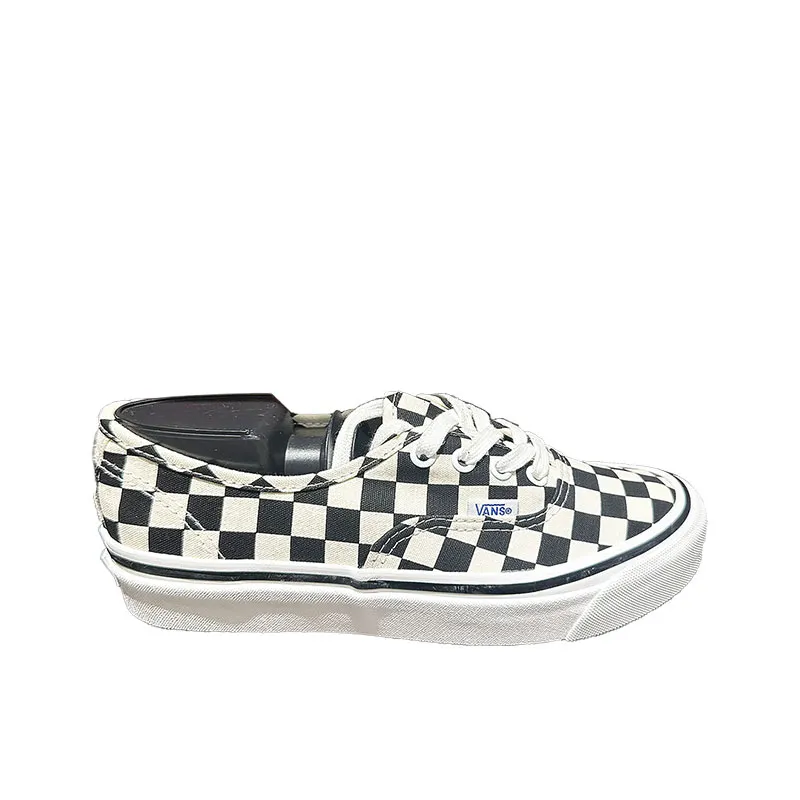 VANS 鞋