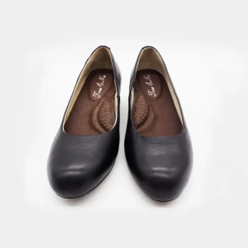 【399元2對】Tou & Na Shop 黑色真皮粗跟圓頭女鞋