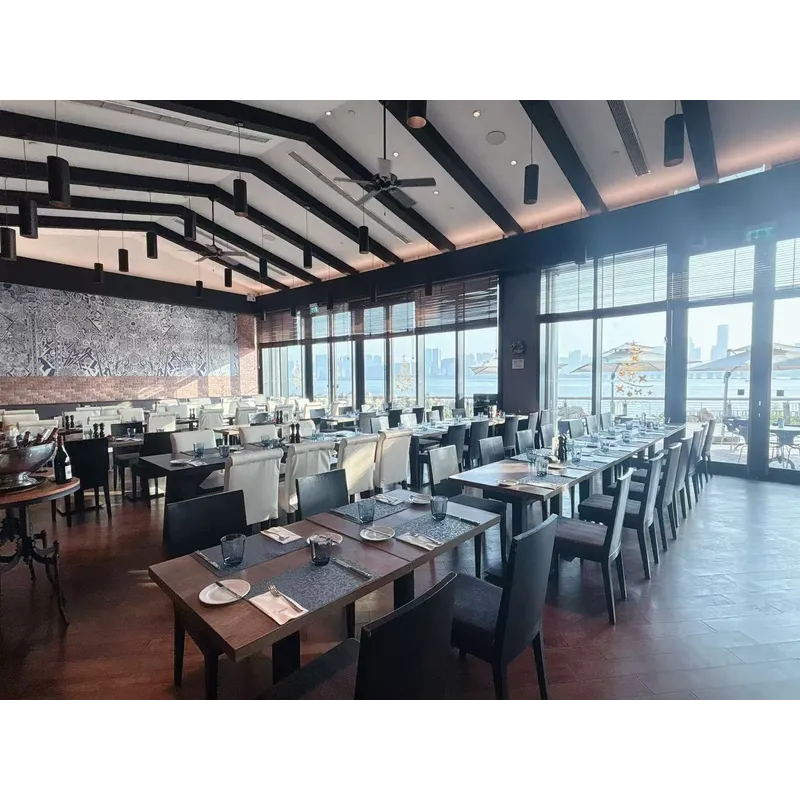 皇家葡萄餚自助午餐 (週六至週日)