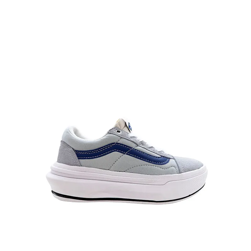 VANS 休闲鞋