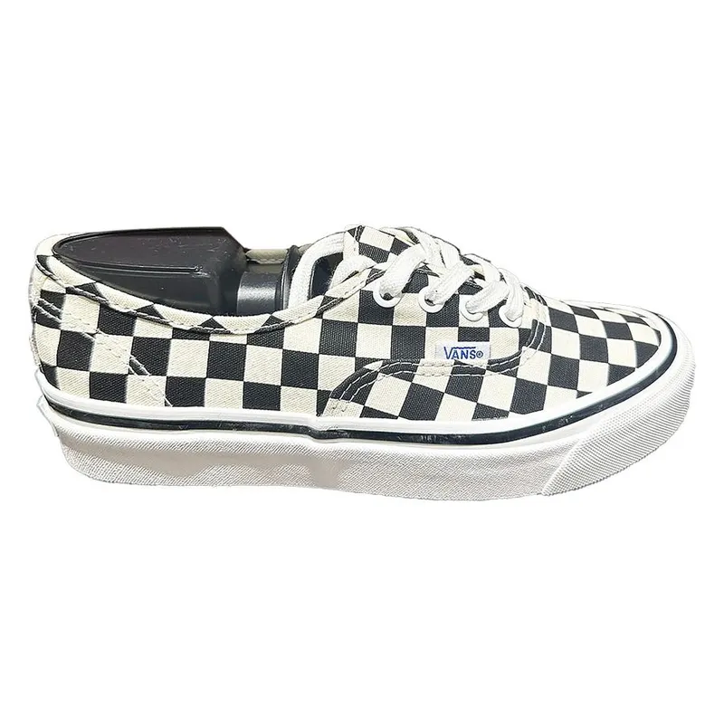 VANS 鞋