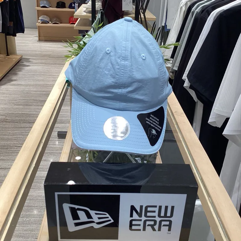鸭舌帽