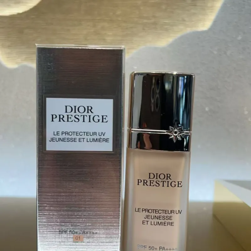 DIOR 玫瑰花蜜純白良機長效防曬乳液 01