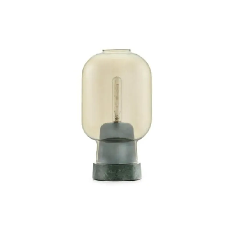 Normann Copenhagen Amp 檯燈
