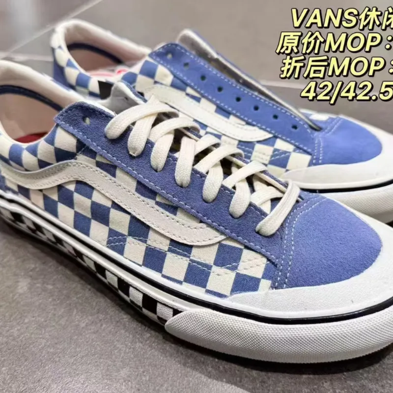 VANS 休闲鞋