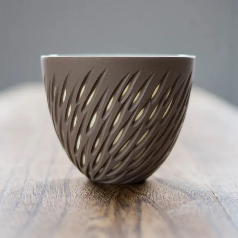 RARE TEA CO Sasha Wardell 银尖茶杯-棕褐色