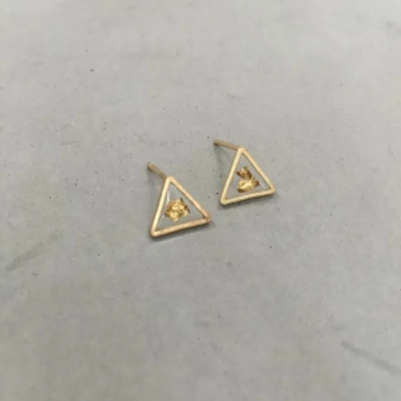 WHATS WRONG简约系耳環 / Artz es501 三角形：9CM*9CM