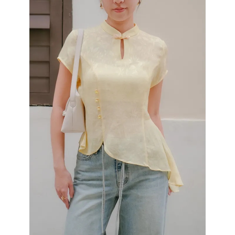 Scalloped Hem Teardrop Collar Short-Sleeve Top