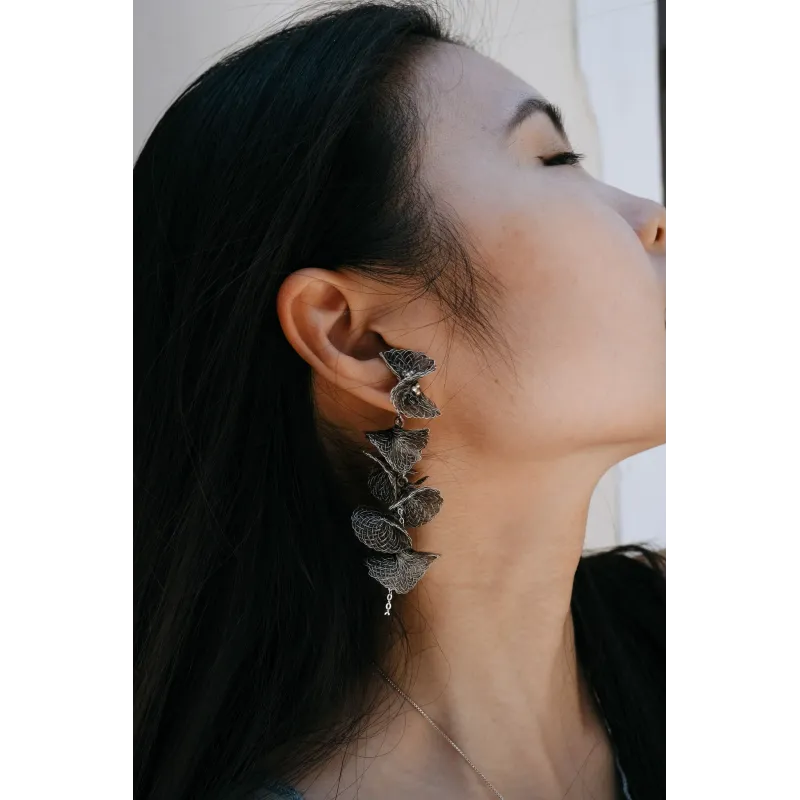 Six Star Earrings Black