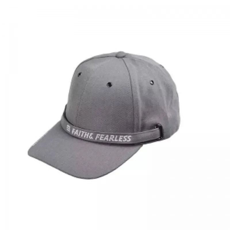FAITH & FEARLESS-灰色鴨舌帽CAP Long Strap Cool Gray