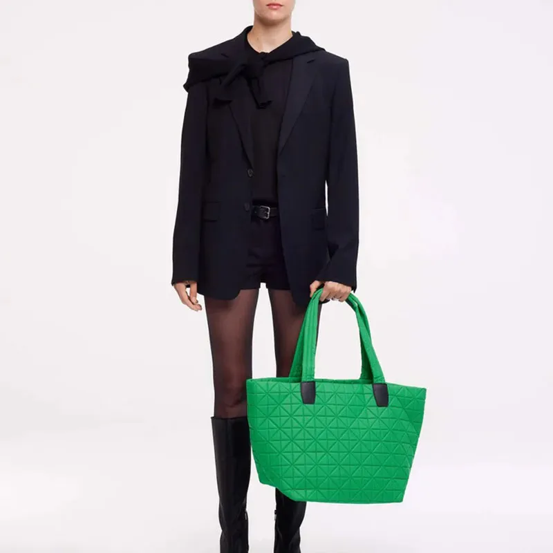 VEE COLLECTIVE 101-202-398 VEE TOTE MEDIUM 手袋