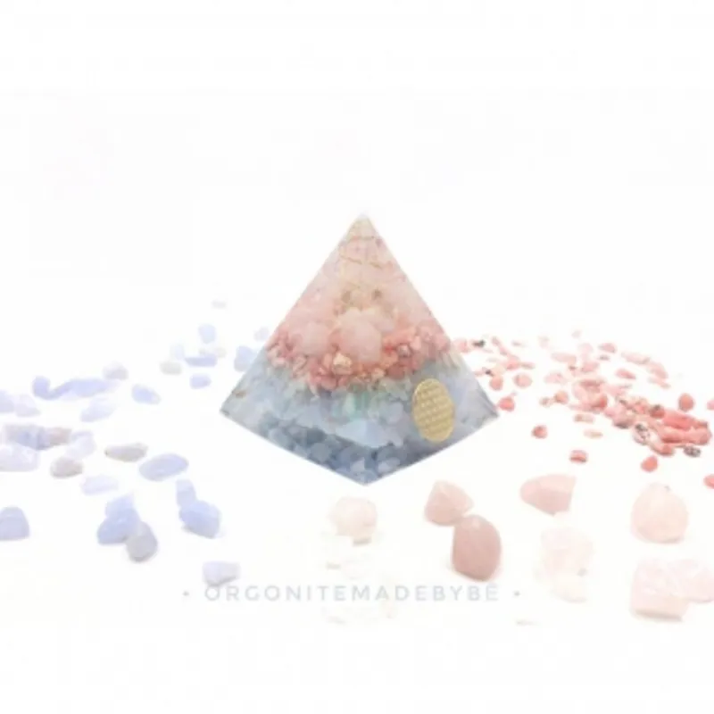 Orgonite 能量塔 — 白水晶、粉水晶、海藍寶、藍紋瑪瑙
