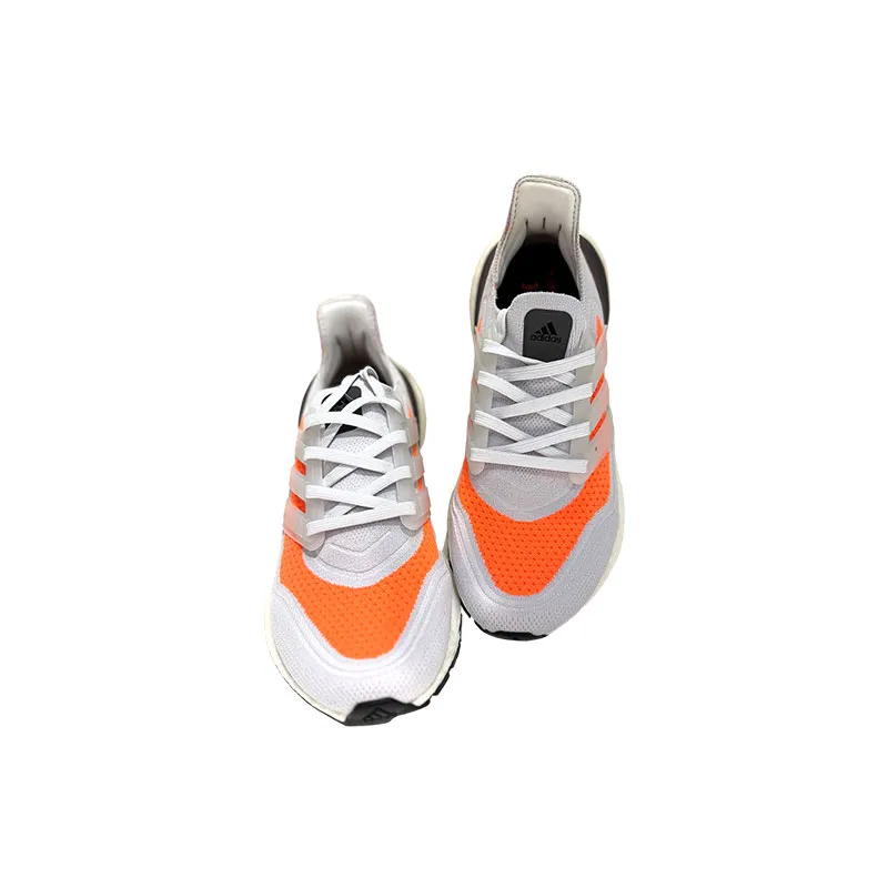 ADIDAS 跑鞋