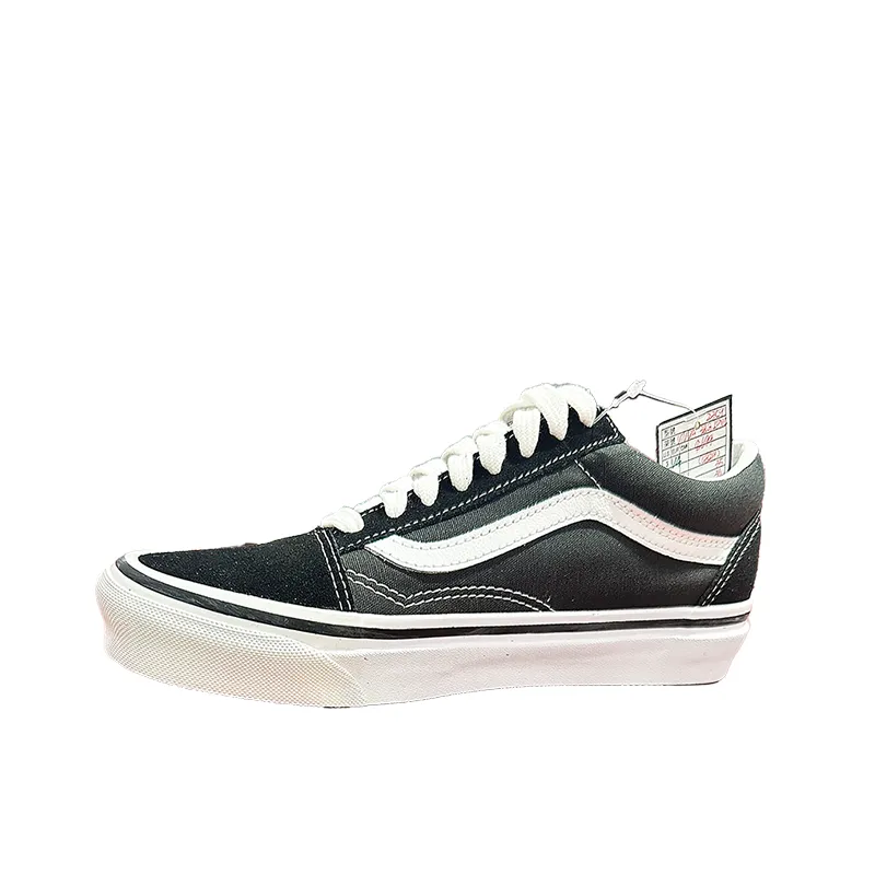 VANS 鞋