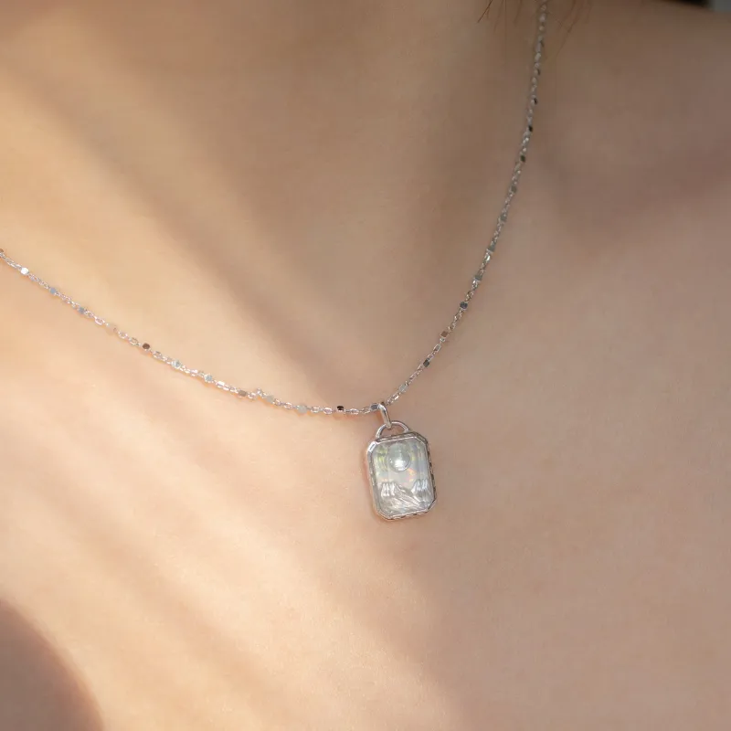 Sky Frame Silver Necklace